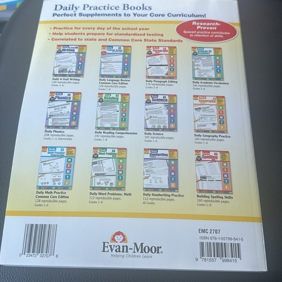 Building spelling skills grade 3 learning book - Picture 2 of 4